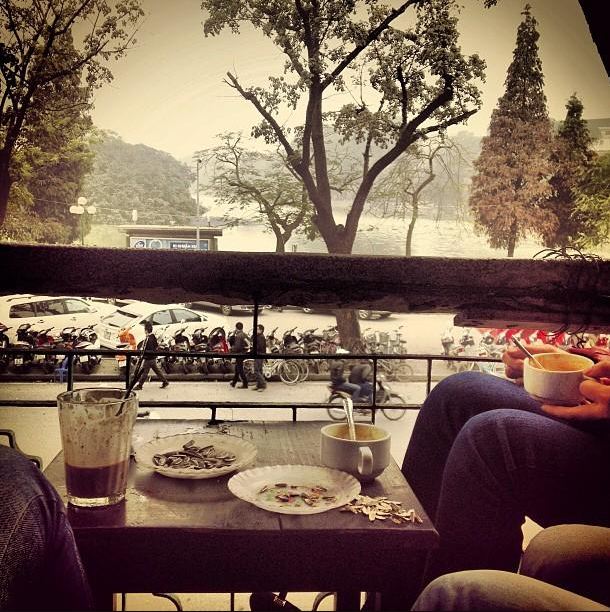 Dinh cafe dinh tien hoang hoan kiem lake hanoi egg cafe hanoi (1)