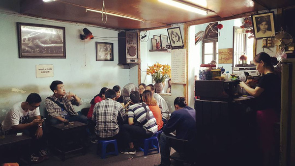 Dinh cafe dinh tien hoang hoan kiem lake hanoi egg cafe hanoi (1)