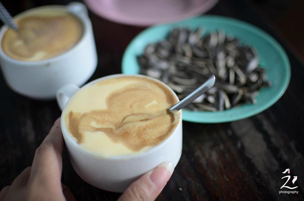 Dinh cafe dinh tien hoang hoan kiem lake hanoi egg cafe hanoi (1)