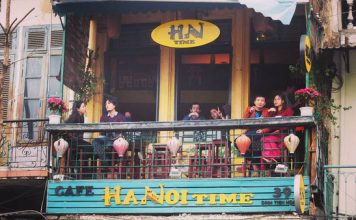 Best cafe in Hanoi — 9 beautiful cafes overlooking Hoan Kiem Lake in Hanoi hanoi time cafe hoan kiem lake (2)