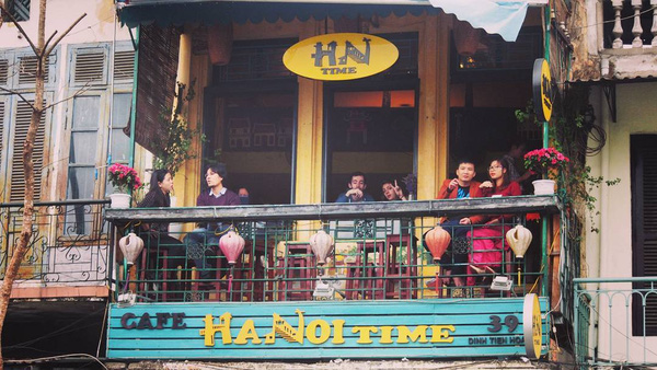 hanoi time cafe hoan kiem lake (6) hanoi time cafe hoan kiem lake (2)