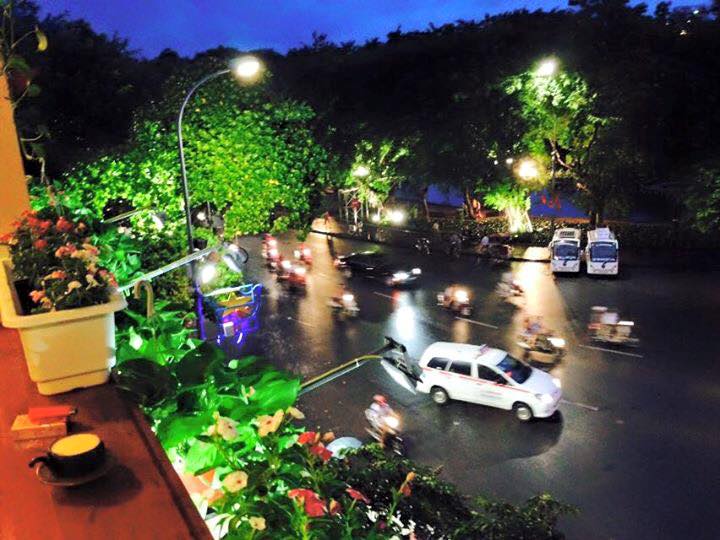 sketch coffee cafe hanoi hoan kiem lake (3)