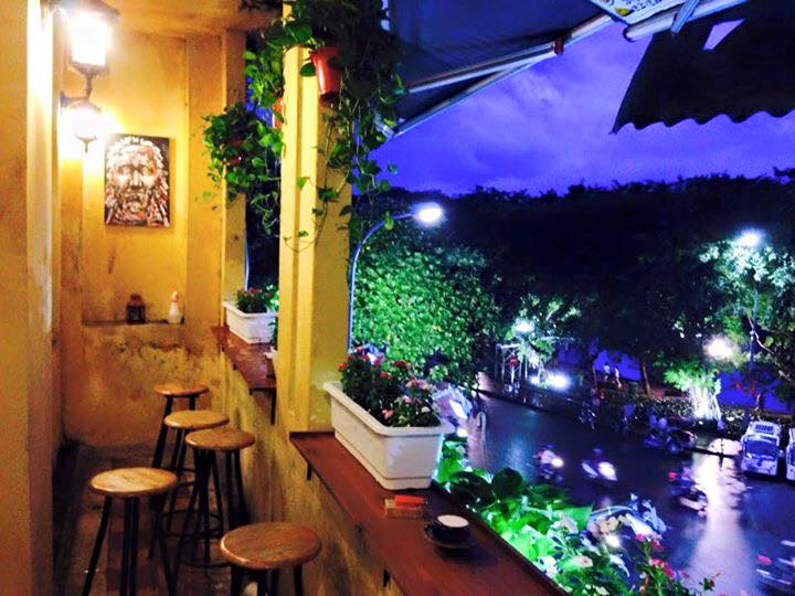 sketch coffee cafe hanoi hoan kiem lake (3)