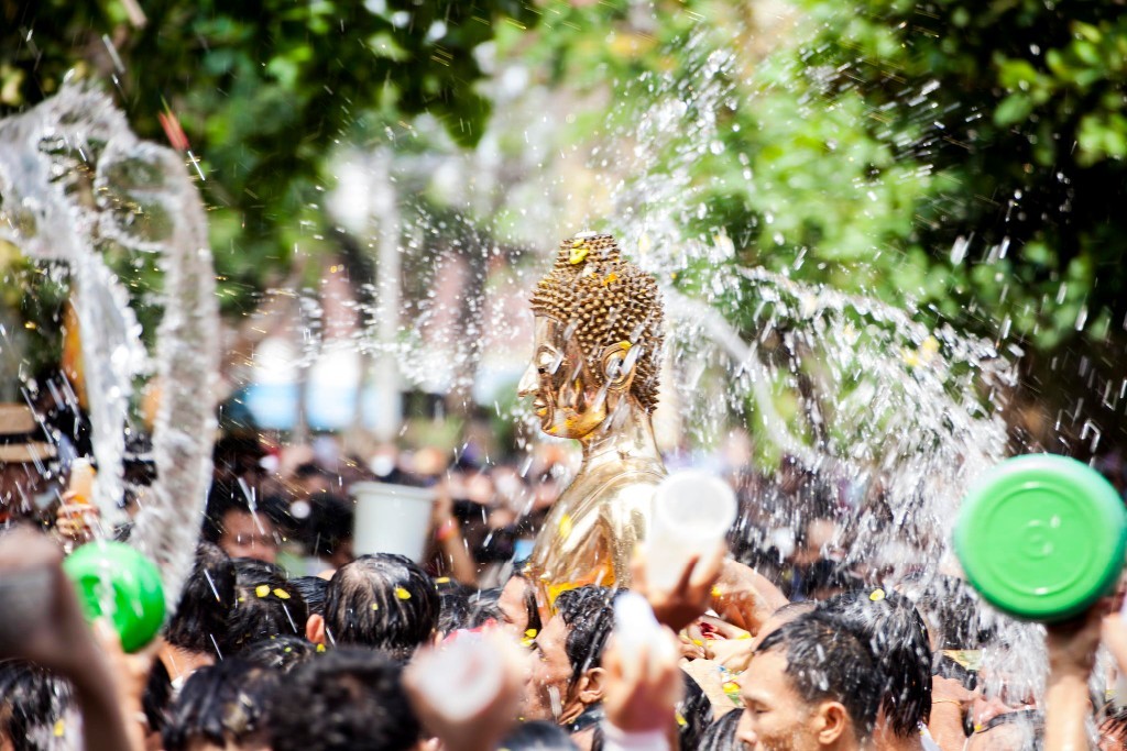 The water festival in Chol Chnam Thmay-Campuchia-the water festivals in Southeast Asian2