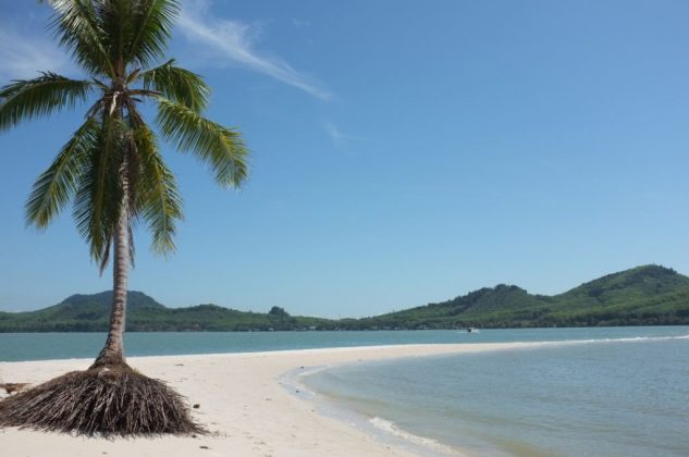 beach at koh yao noi