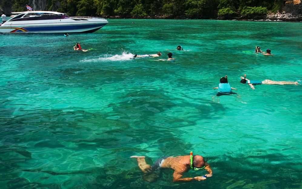 koh ngai island trang thailand review guide accommodation weather how to get (10)