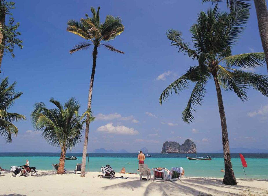 koh ngai island trang thailand review guide accommodation weather how to get (11)