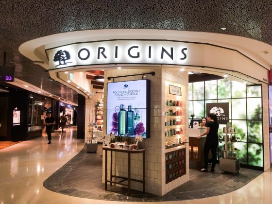 singapore shopphing mall ion orchard