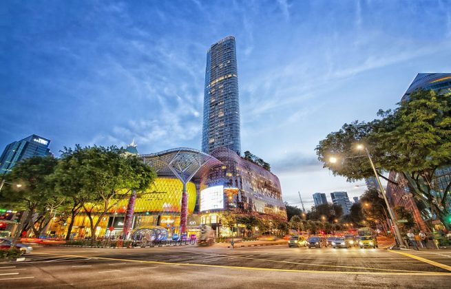 singapore shopphing mall ion orchard