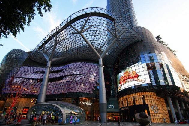 singapore shopphing mall ion orchard