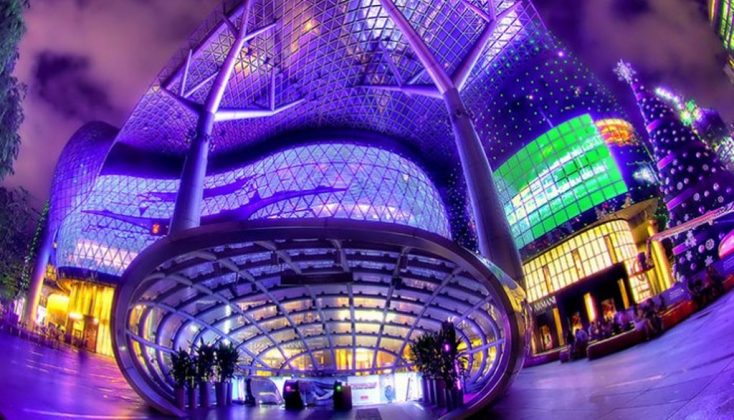 singapore shopphing mall ion orchard