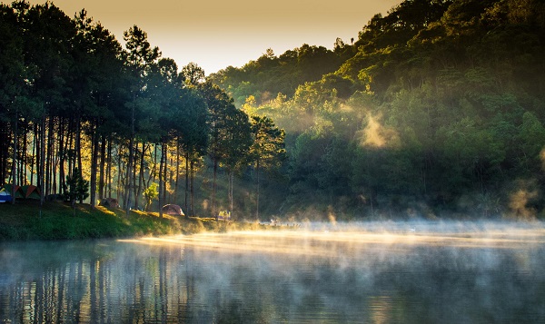 pang-ung-lake-Pai-Thailand-perfect guides to explore Pai-Thailand1
