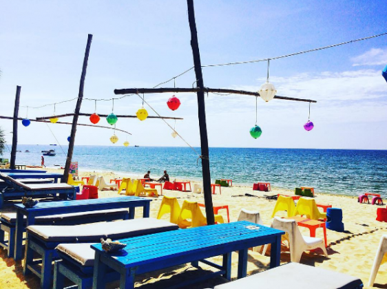 rorys beach bar phu quoc (1)