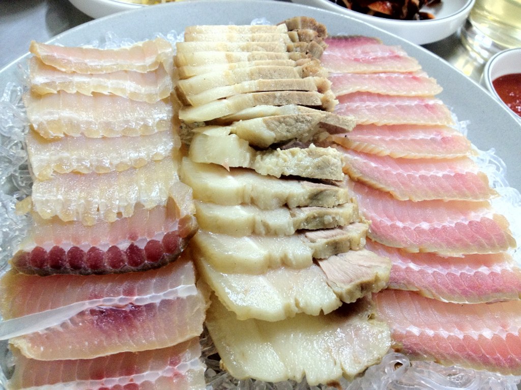 Hongeo (홍어) Smelly Fermented Skate