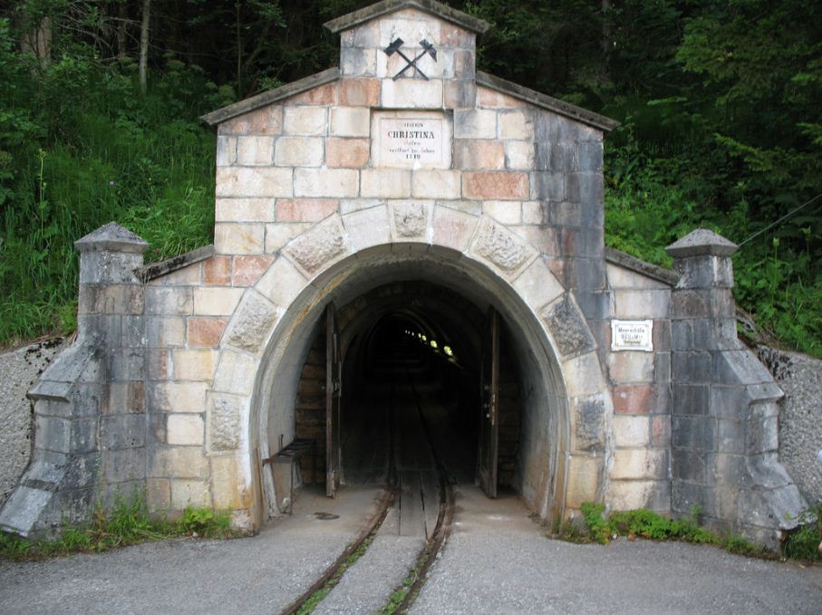 Hallstatt salt mines (1)