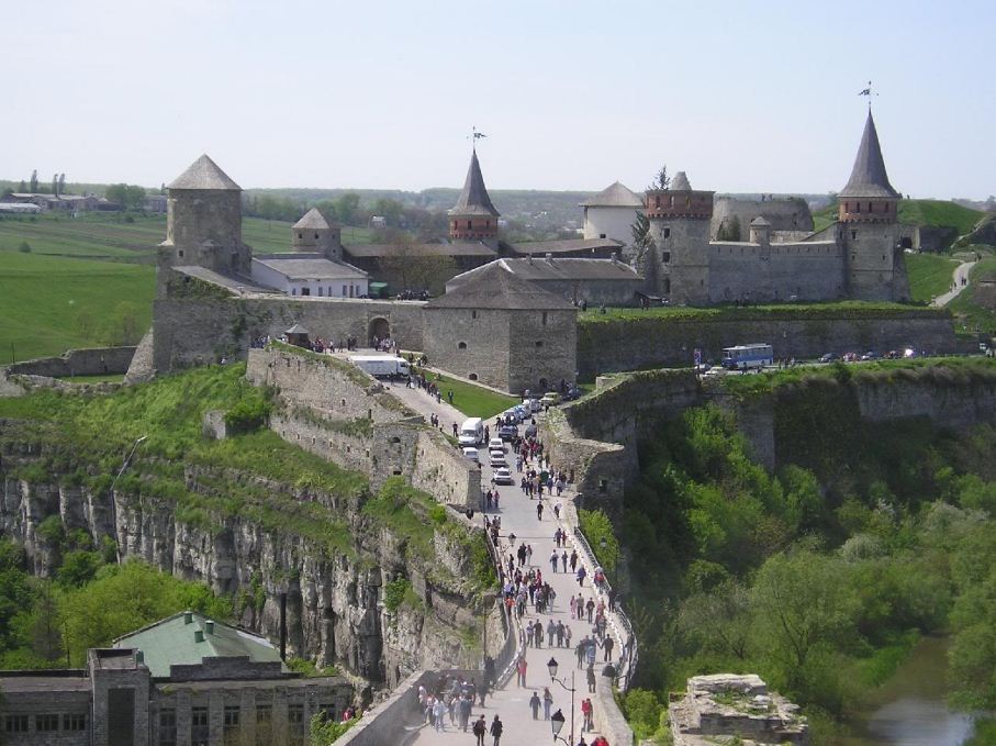 kamianets-podilskyi castle