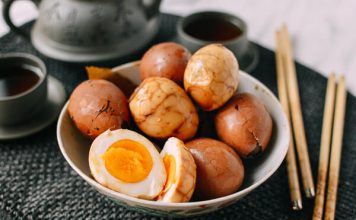 Tasting Chinese Tea Eggs — The delicious traditional dish, subtle & distinct flavor of Chinese cuisine make chinese-tea-eggs-11