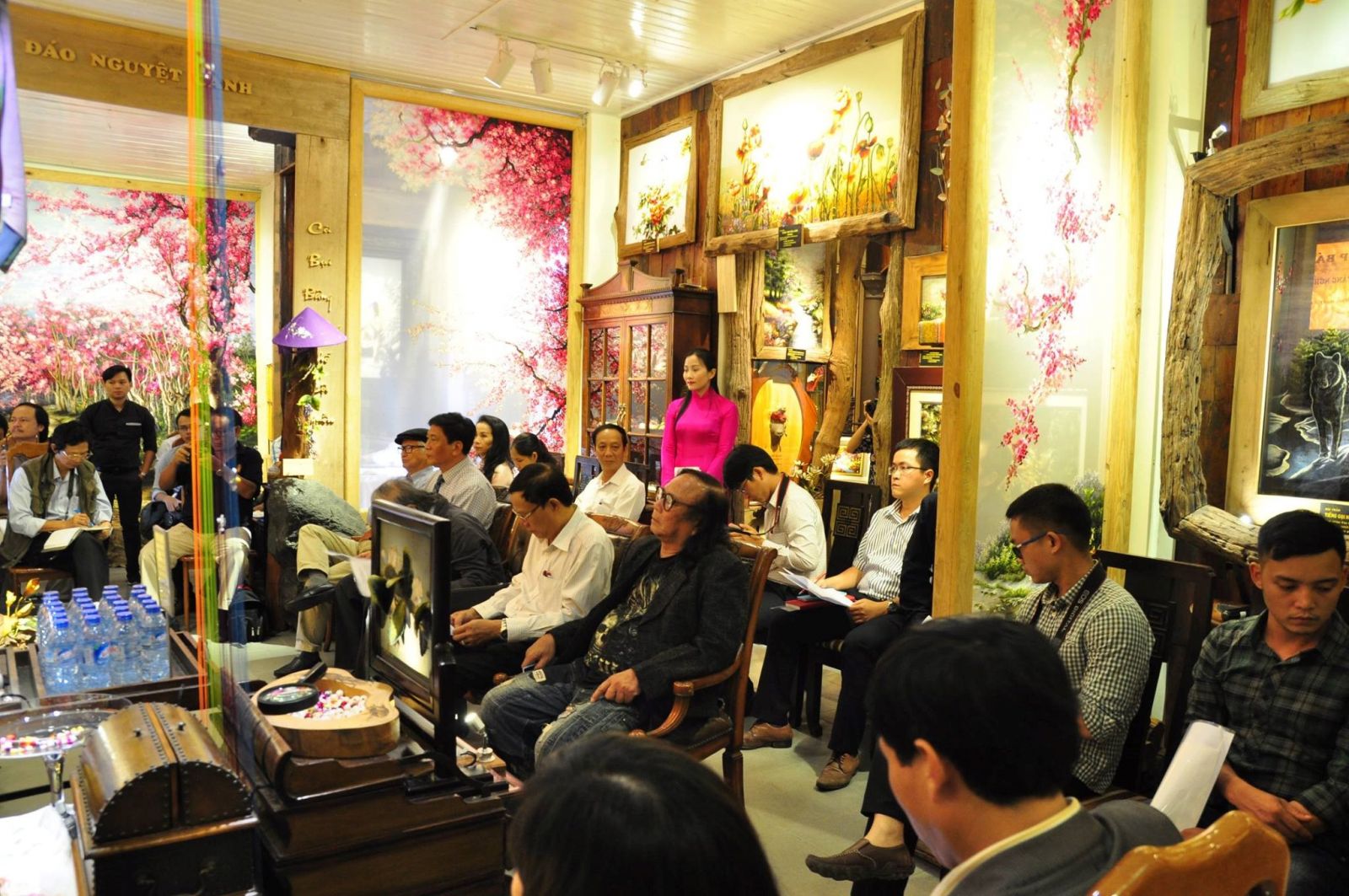 XQ Co Do Gallery places to visit in Hue Viet nam