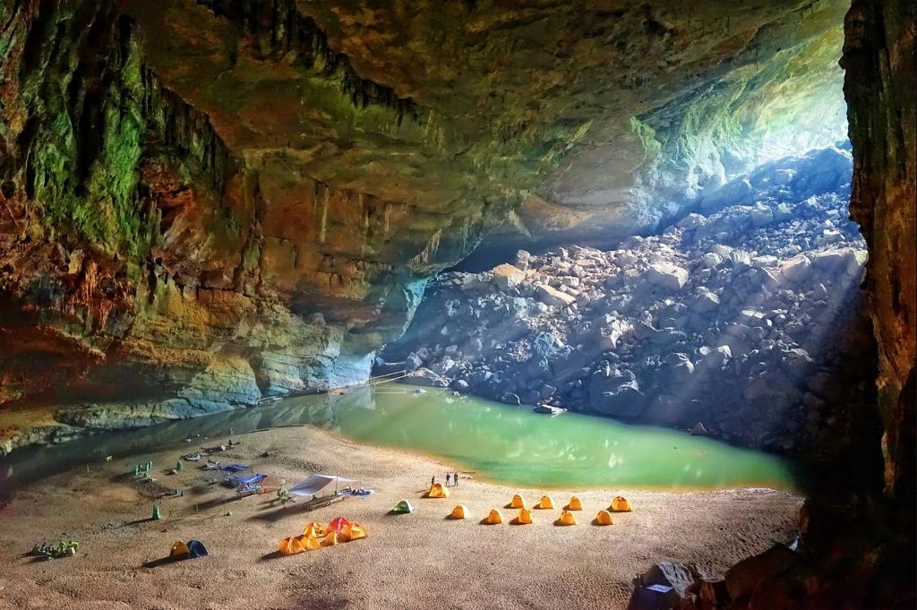Hang En Cave, Swallow Cave (3)