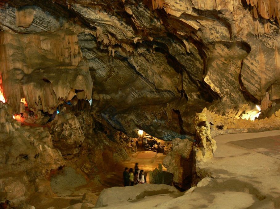 Dong Kho (or Dry Cave)