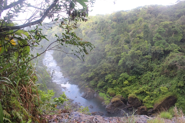 Hang En Waterfall K50 Waterfall kon chu rang gia lai vietnam (1)