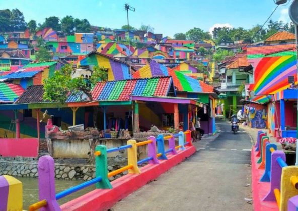 kampung pelangi indonesia (1)