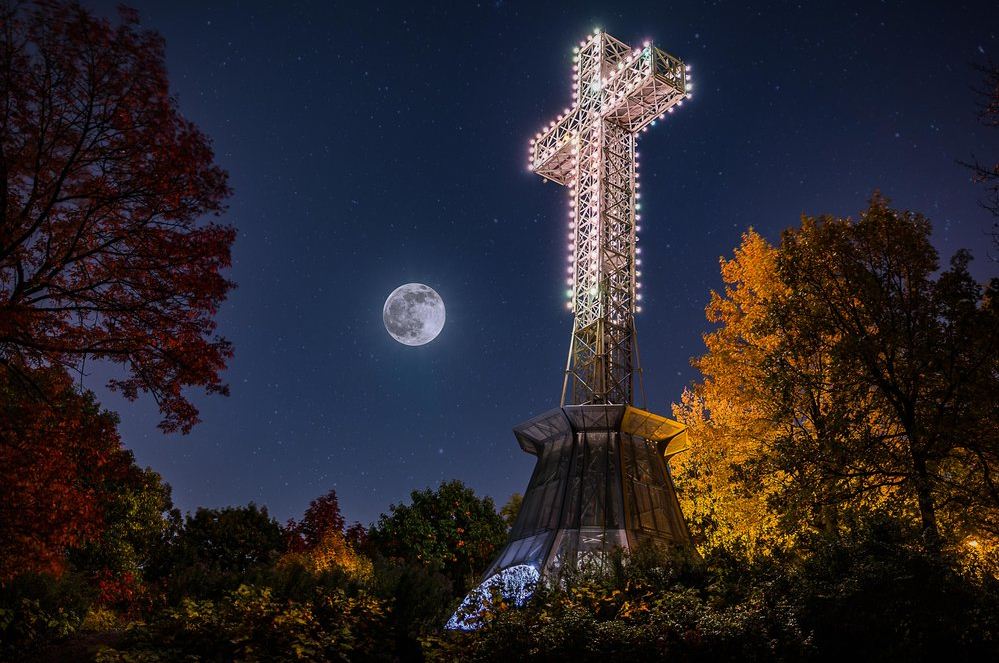 mount royal montreal cross