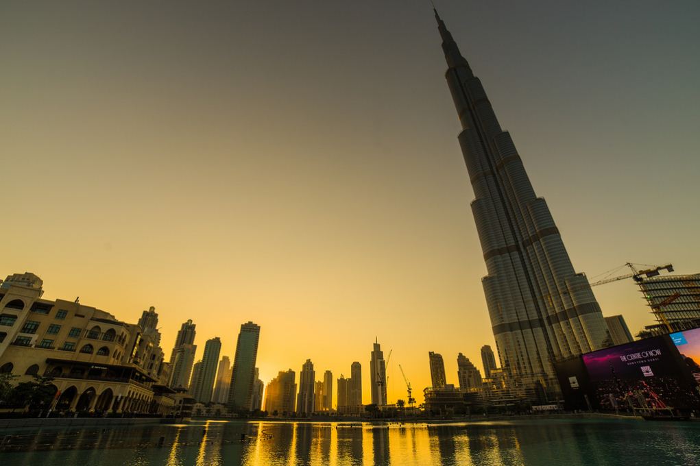 Burji Khalifa tower at sunset