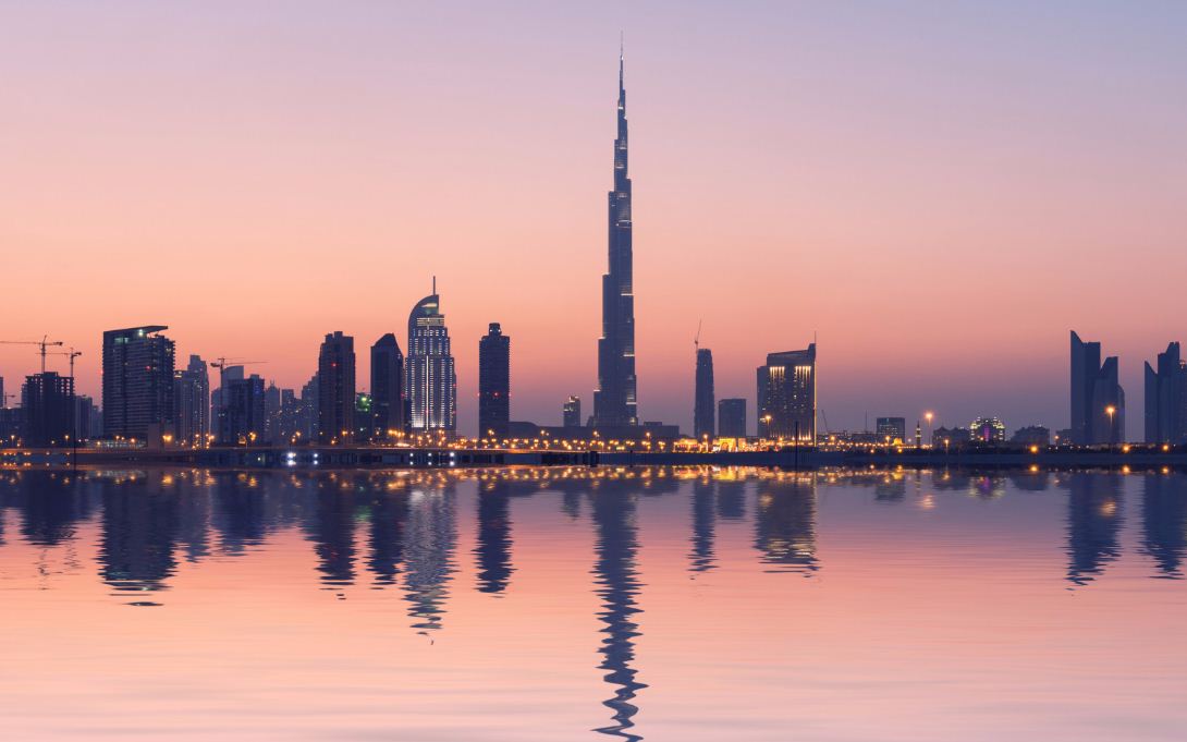 Burji Khalifa tower at dawn