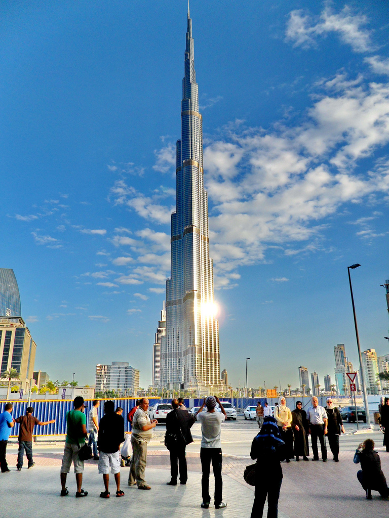 Burji Khalifa tower at dawn