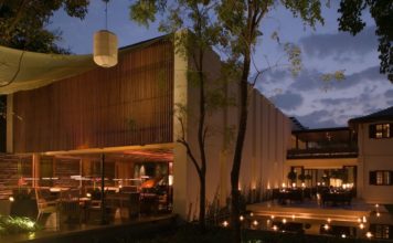 Bar & Cigar Lounge at night, The Anantara Chiang Mai