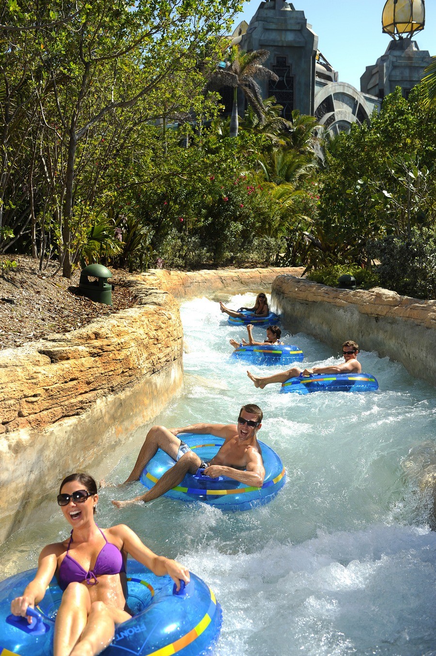 dubai atlantis lazy river