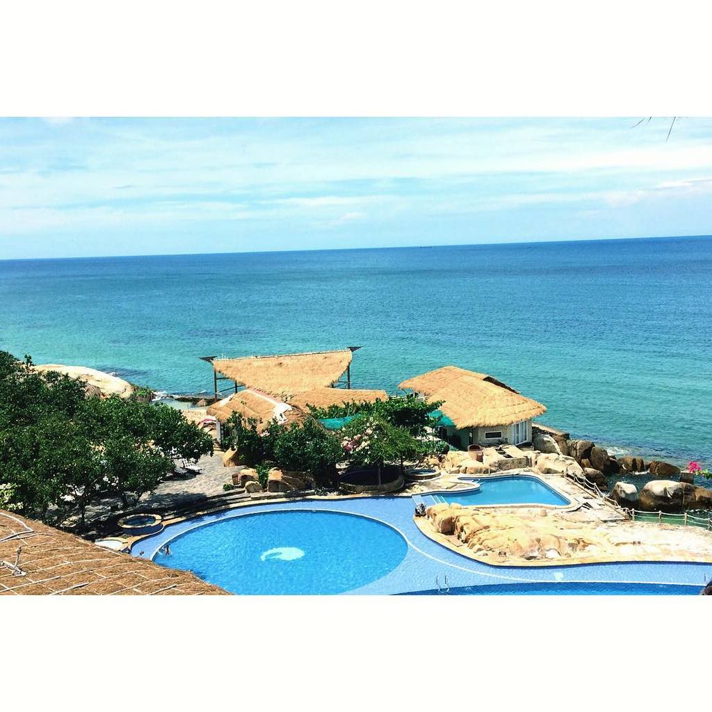 rock water bay beach resort and spa - paradise in phan thiet (11)