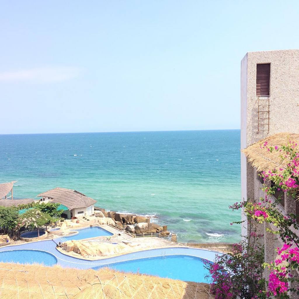 rock water bay beach resort and spa - paradise in phan thiet (12)