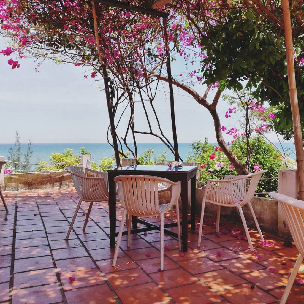 rock water bay beach resort and spa - paradise in phan thiet (28)