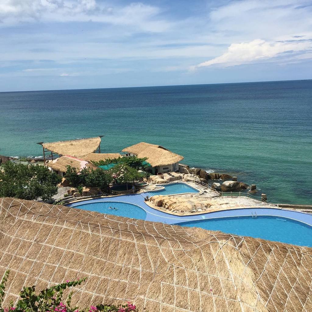 rock water bay beach resort and spa - paradise in phan thiet (30)