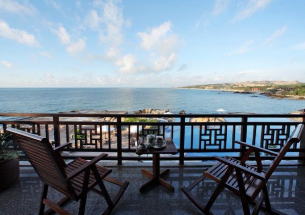 Rock Water Bay beach resort and spa phan thiet (1)