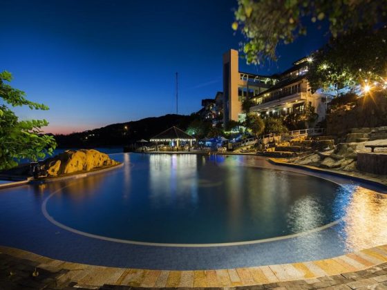 Rock Water Bay beach resort and spa phan thiet (1)