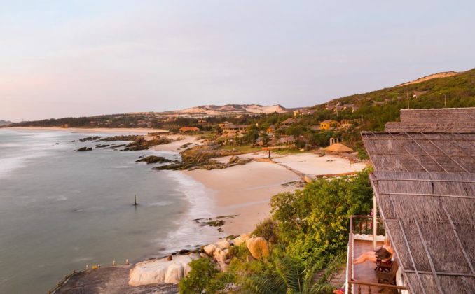 Rock Water Bay beach resort and spa phan thiet (1)