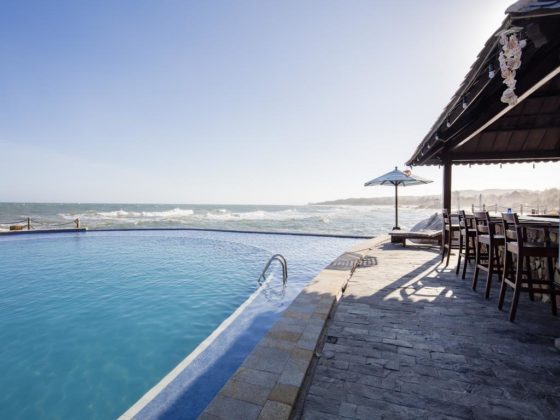 Rock Water Bay beach resort and spa phan thiet (1)