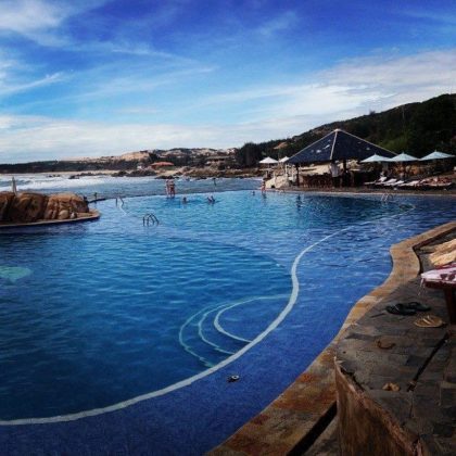 Rock Water Bay beach resort and spa phan thiet (1)
