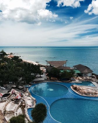 Rock Water Bay beach resort and spa phan thiet (1)