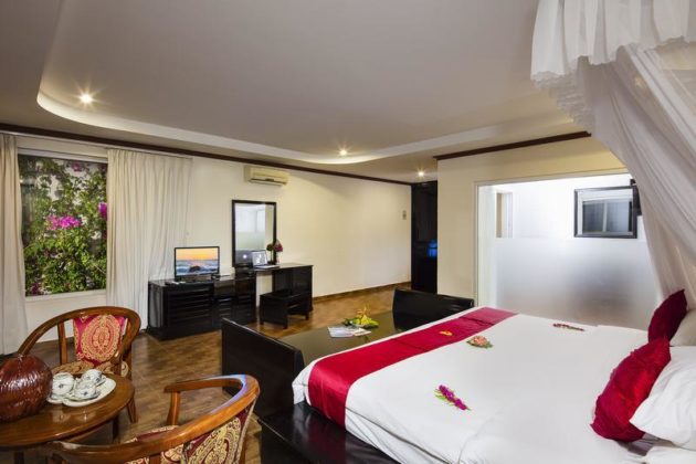 Rock Water Bay beach resort and spa phan thiet (1)