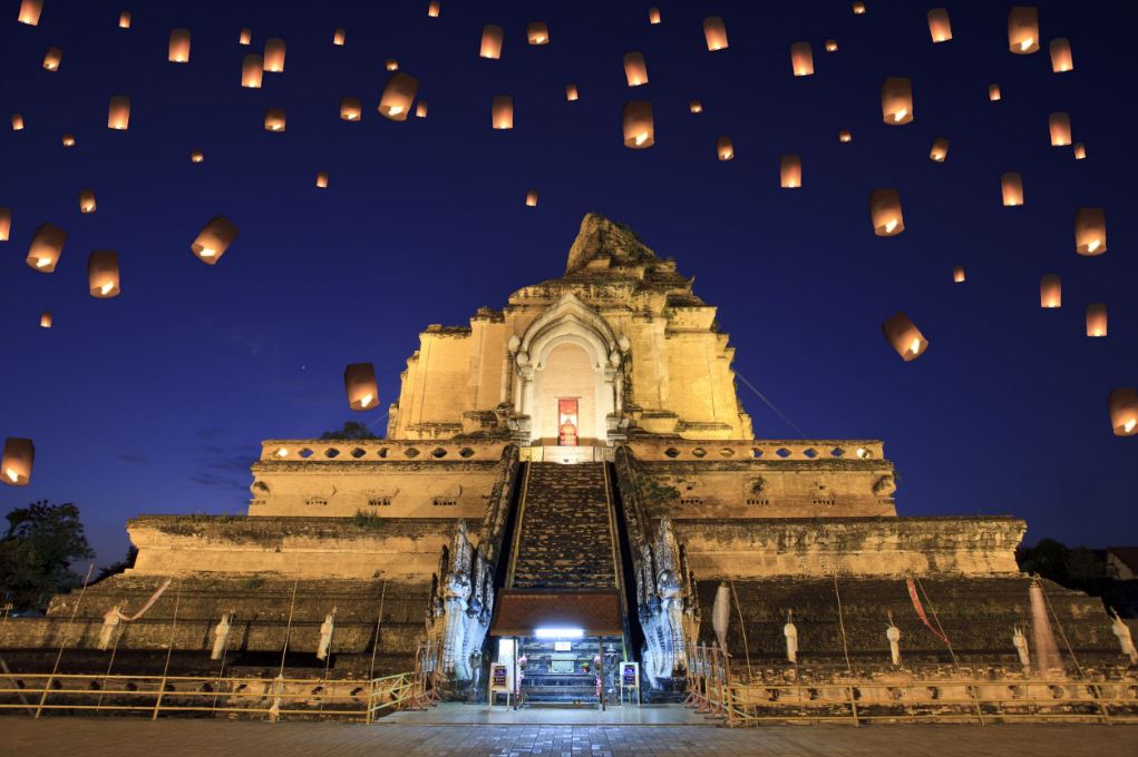 Lanterns over Wat Chedi Luang Temple, Chiang Mai in Loy Krathong Festival