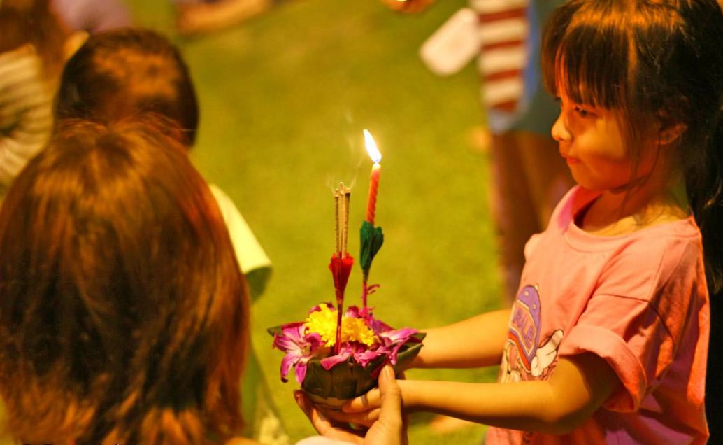 loy krathong festival chiang mai thailand (23)
