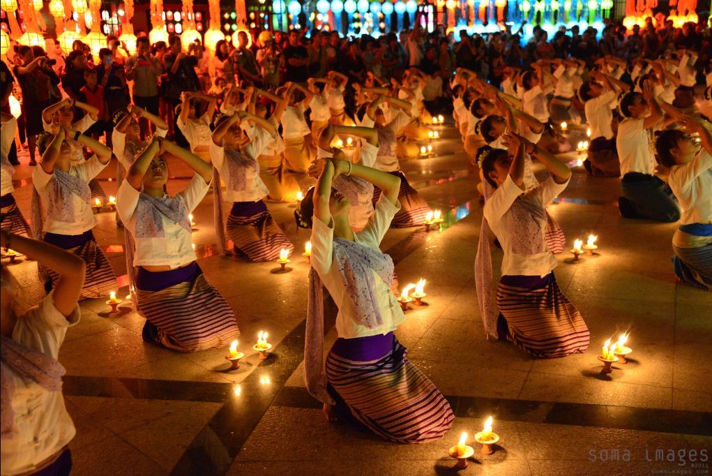 loy krathong festival chiang mai thailand (9)