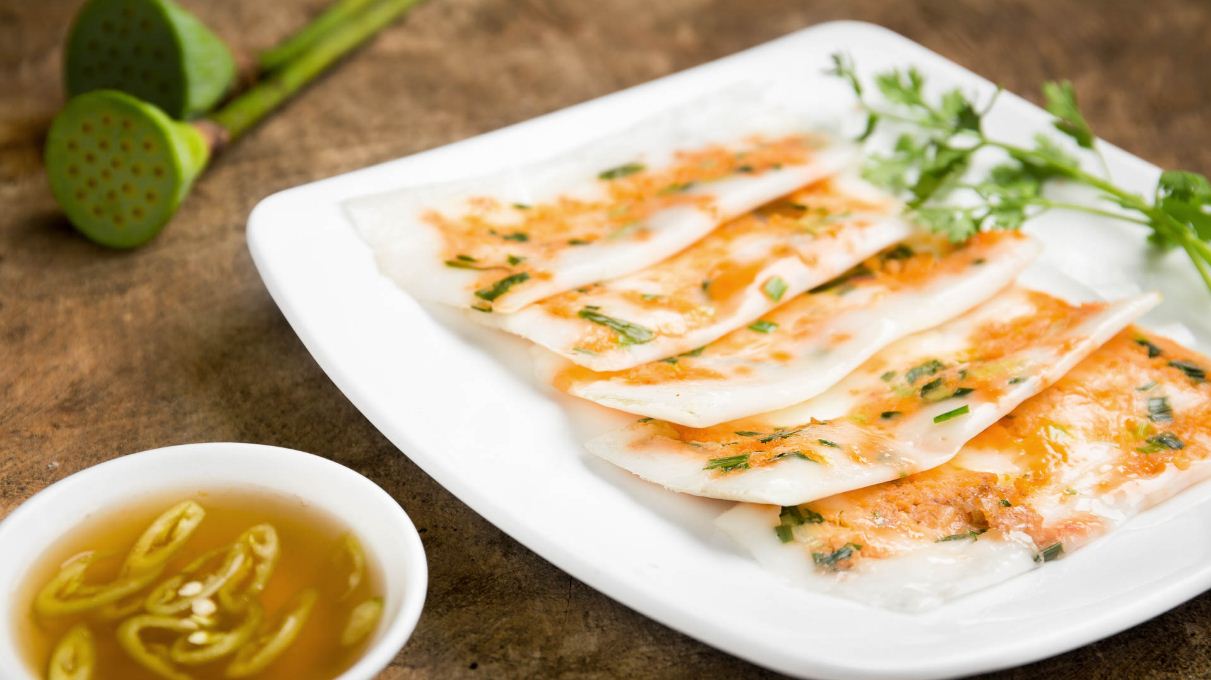 banh uot tom chay hue vietnam traditional food (1)