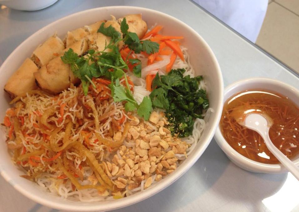 bun bi vietnam traditional food (1)
