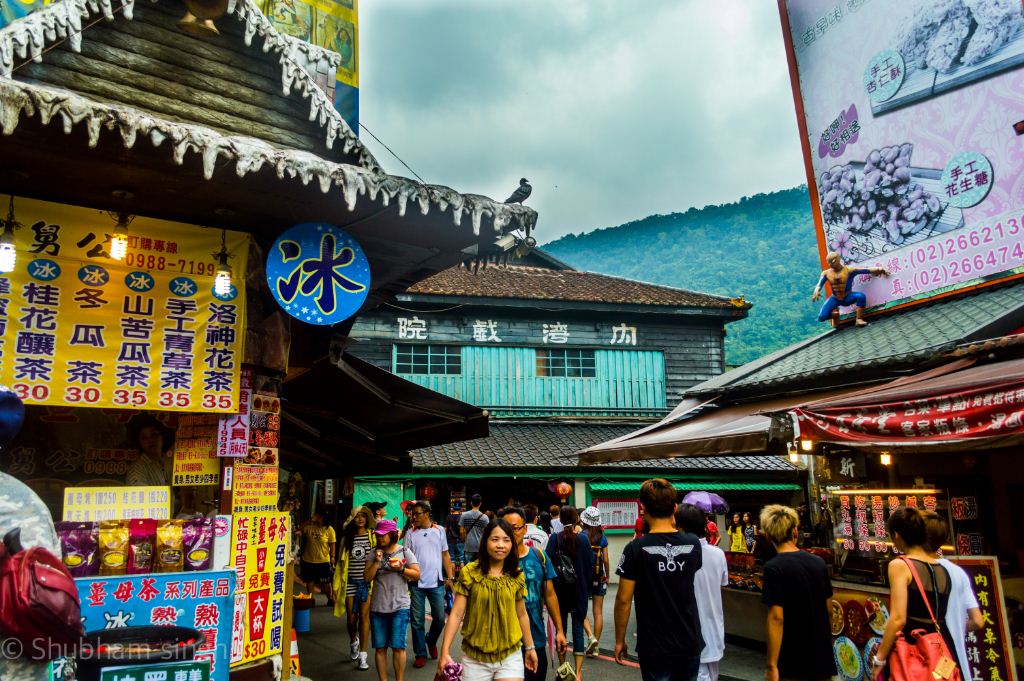 getting around Neiwan Old Street taiwan lei cha tea leicha tea hakka people (1)