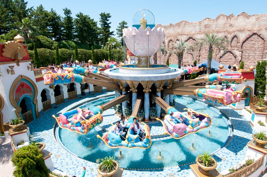 Tokyo Disneyland and Disney Sea. One of the best amusement parks in Asia (10)